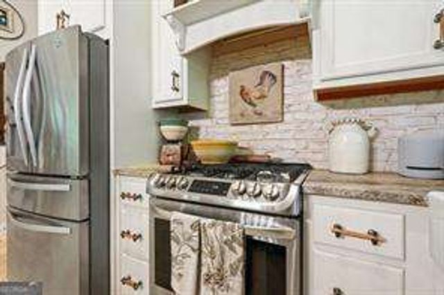 331 Blackberry Trail, Ball Ground, GA 30107
