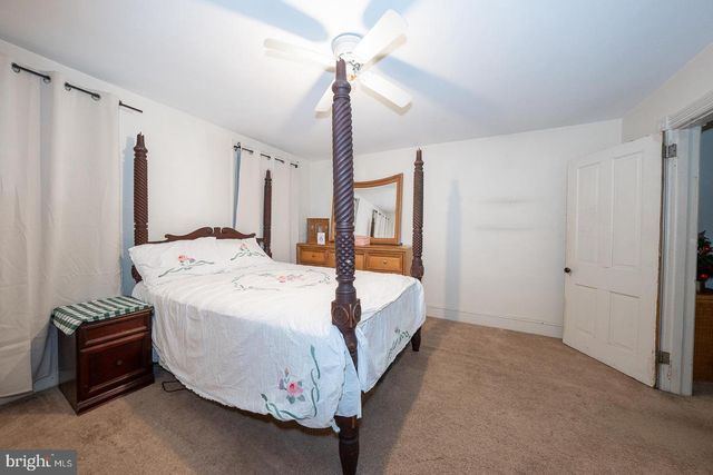 40 GROVE AVE, Devon, PA 19333