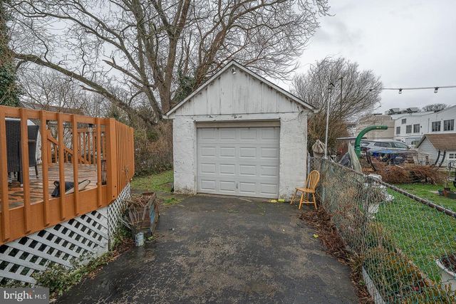 40 GROVE AVE, Devon, PA 19333