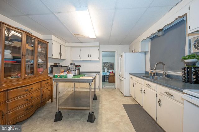 40 GROVE AVE, Devon, PA 19333