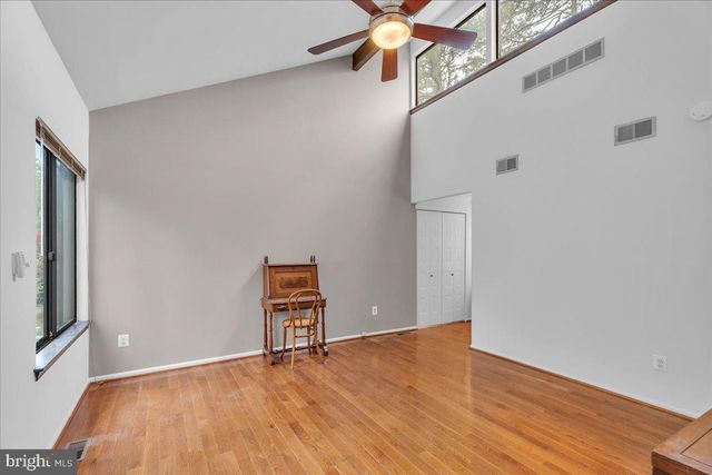 18 BRONWOOD DR, Voorhees, NJ 08043