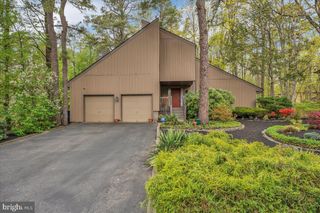 18 BRONWOOD DR, Voorhees, NJ 08043
