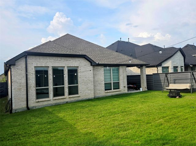 536 Cedarwood Street, Little Elm, TX 76227