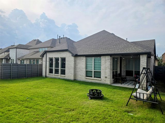 536 Cedarwood Street, Little Elm, TX 76227