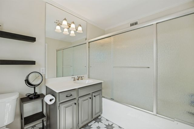 5950 Lindenshire Lane 107, Dallas, TX 75230