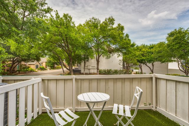 5950 Lindenshire Lane 107, Dallas, TX 75230