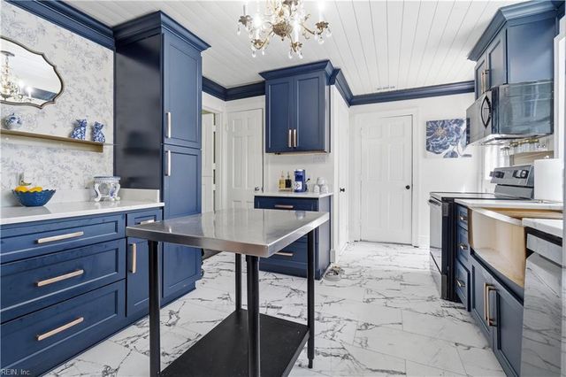 102 Congress AVE, Hampton, VA 23669