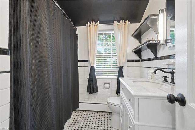 102 Congress AVE, Hampton, VA 23669