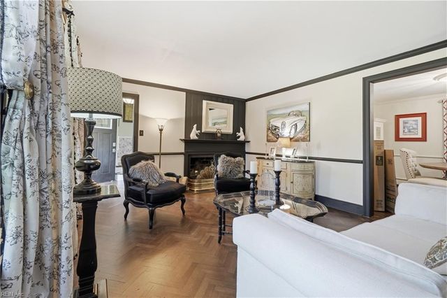 102 Congress AVE, Hampton, VA 23669
