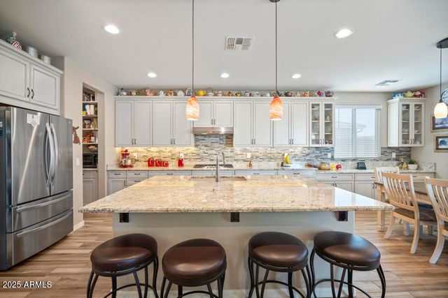 12512 W LAMAR Court, Glendale, AZ 85307