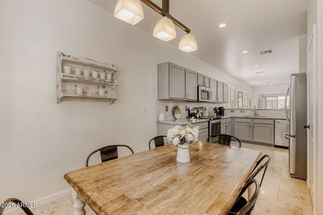 4036 E ANGELA Drive, Phoenix, AZ 85032