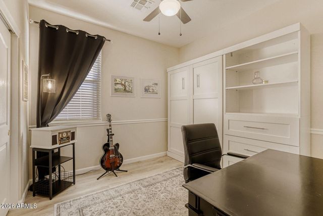 4036 E ANGELA Drive, Phoenix, AZ 85032