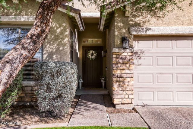 4036 E ANGELA Drive, Phoenix, AZ 85032