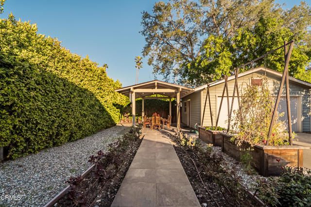 1892 N Marengo Avenue, Pasadena, CA 91103