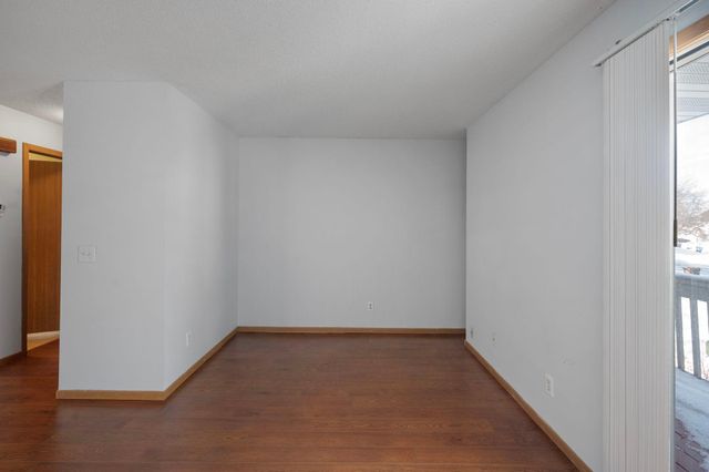 6248 Magda Drive D, Maple Grove, MN 55369