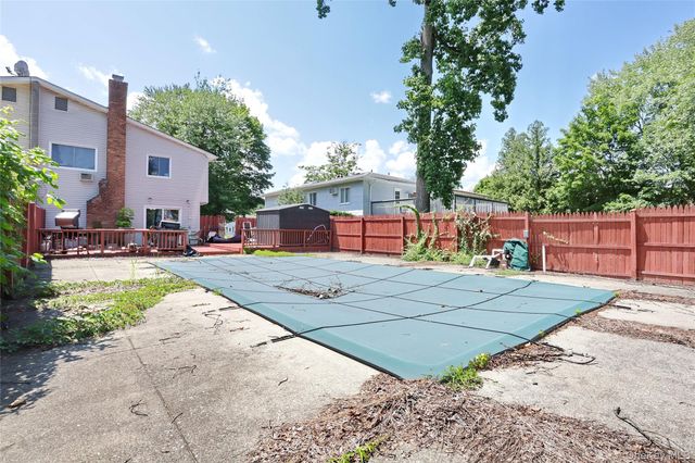 11 Phyllis Drive, Pomona, NY 10970