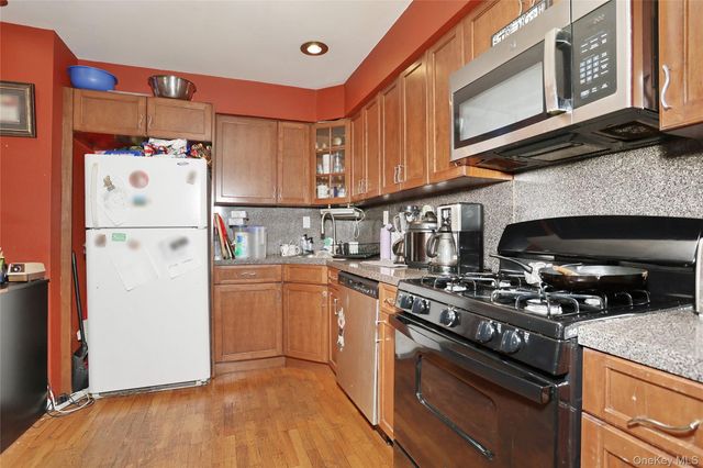 11 Phyllis Drive, Pomona, NY 10970