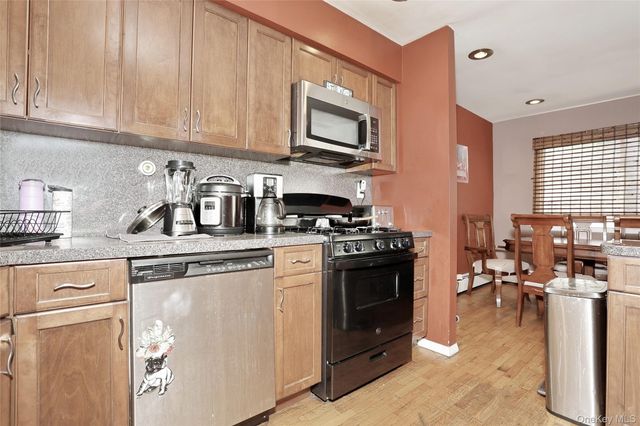 11 Phyllis Drive, Pomona, NY 10970