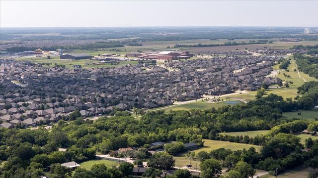 404 Hackberry Drive, Anna, TX 75409