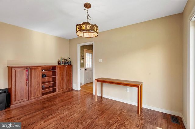 64 CANAL RUN W, Washington Crossing, PA 18977