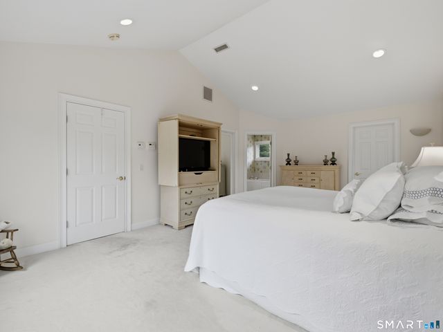 2 Shirecrest 2, Avon, CT 06001