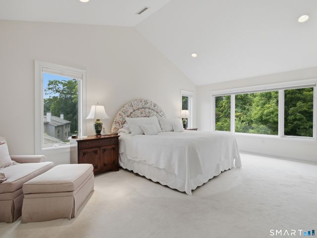 2 Shirecrest 2, Avon, CT 06001