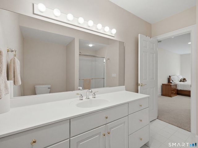 2 Shirecrest 2, Avon, CT 06001