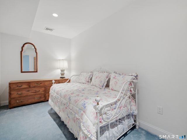 2 Shirecrest 2, Avon, CT 06001