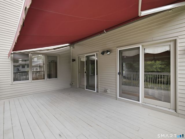 2 Shirecrest 2, Avon, CT 06001