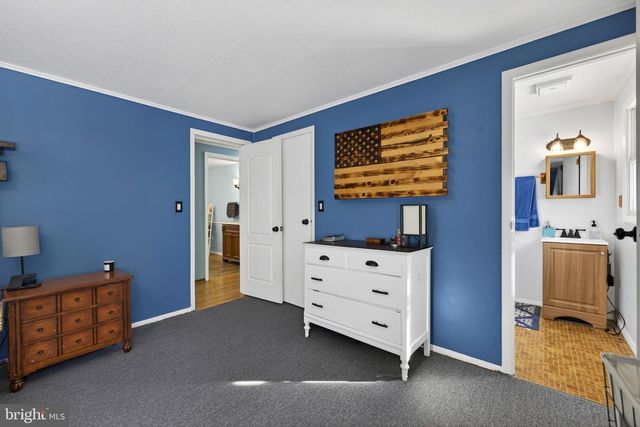 66 FERN PLACE LN, Berkeley Springs, WV 25411