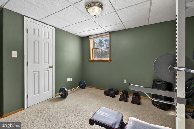 66 FERN PLACE LN, Berkeley Springs, WV 25411