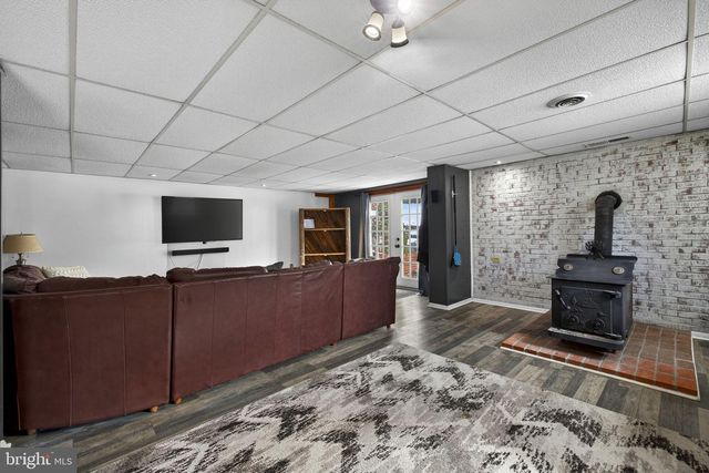 66 FERN PLACE LN, Berkeley Springs, WV 25411