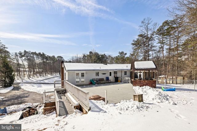 66 FERN PLACE LN, Berkeley Springs, WV 25411