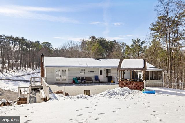 66 FERN PLACE LN, Berkeley Springs, WV 25411