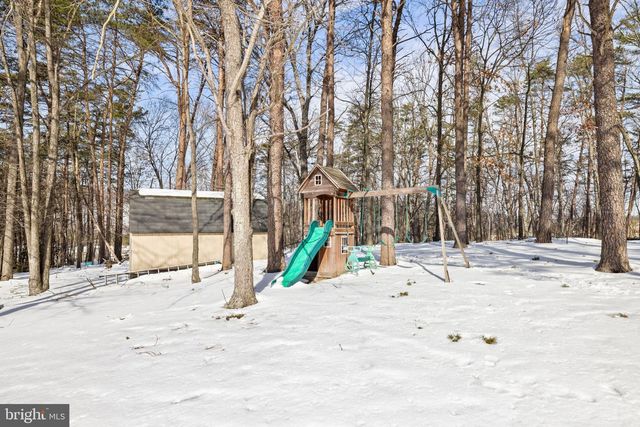 66 FERN PLACE LN, Berkeley Springs, WV 25411