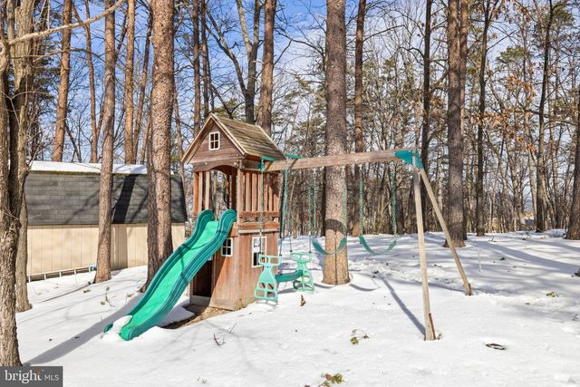 66 FERN PLACE LN, Berkeley Springs, WV 25411