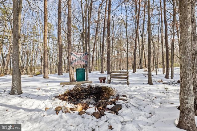 66 FERN PLACE LN, Berkeley Springs, WV 25411