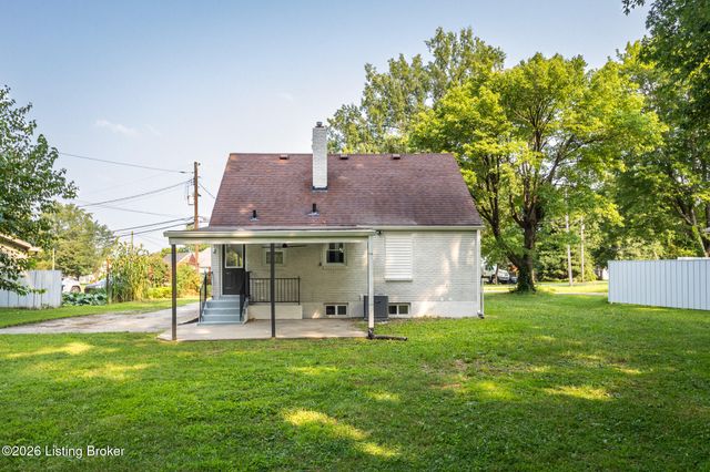 1118 Forrest View Dr, Louisville, KY 40219