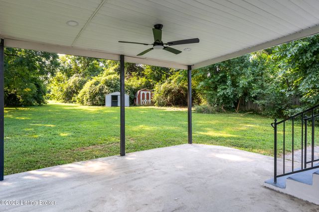 1118 Forrest View Dr, Louisville, KY 40219