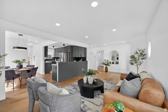 1880 S 2100 E, Salt Lake City, UT 84108