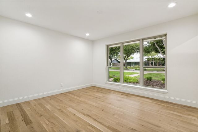 4426 Laren Lane, Dallas, TX 75244