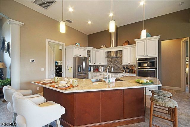 1502 SW 38th ST, Cape Coral, FL 33914