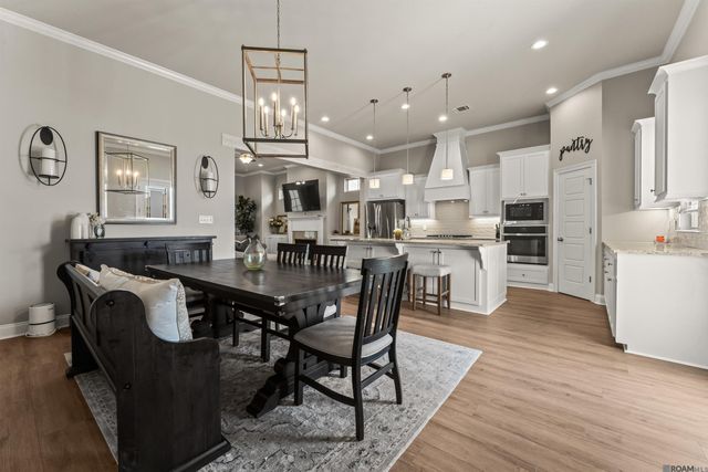 5159 Black River Rd, Darrow, LA 70725