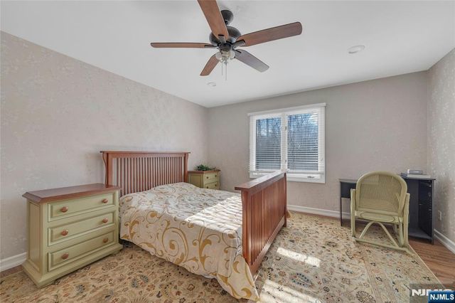 9 Cameron Road, Saddle River, NJ 07458