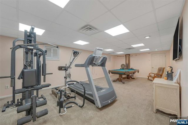 9 Cameron Road, Saddle River, NJ 07458