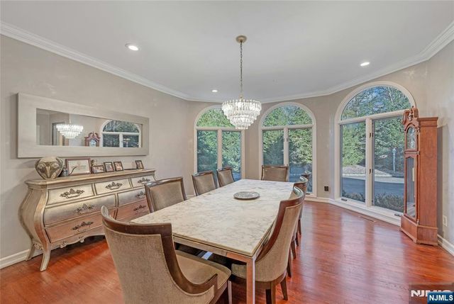 9 Cameron Road, Saddle River, NJ 07458
