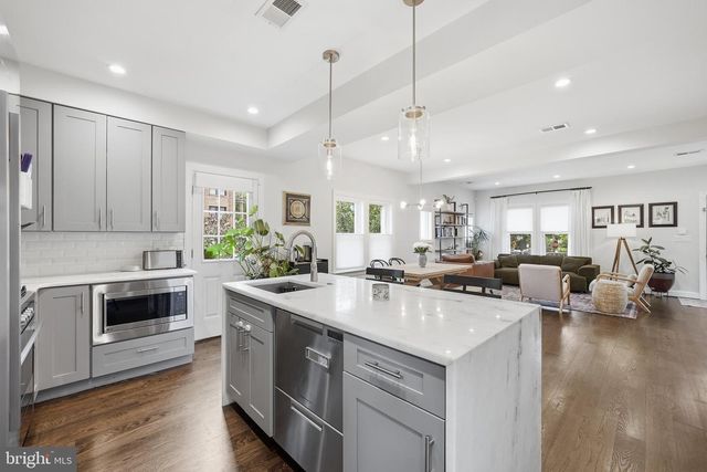 2700 4TH ST NE, Washington, DC 20002