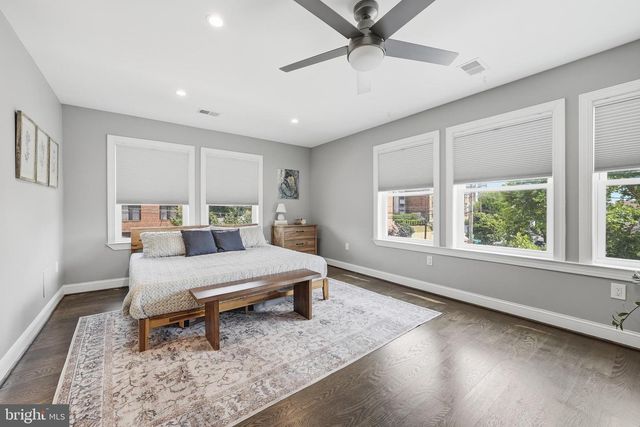 2700 4TH ST NE, Washington, DC 20002