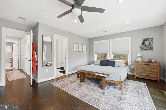 2700 4TH ST NE, Washington, DC 20002