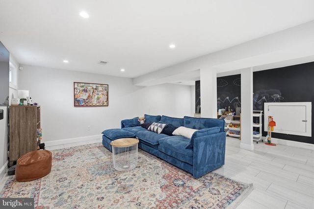 2700 4TH ST NE, Washington, DC 20002